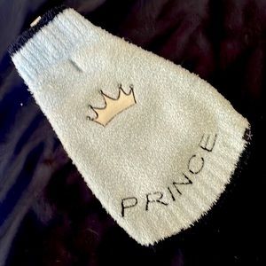 Barefoot dreams small dog sweater. Good condition.